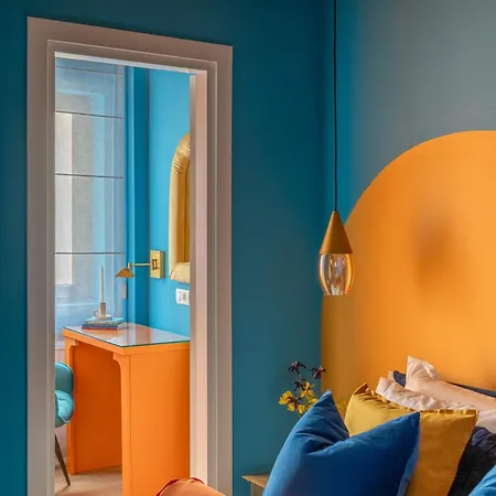 Wes Anderson In Apartment Bukarest