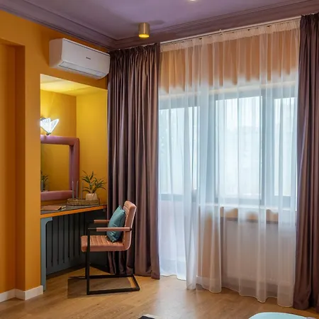 Wes Anderson In Bukarest