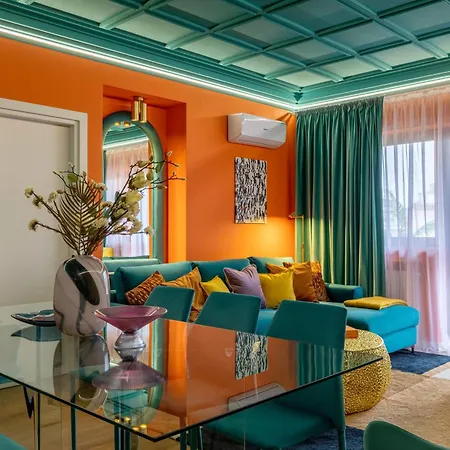 Апартаменты Wes Anderson In *