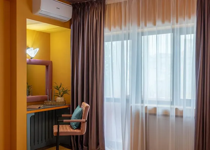 Wes Anderson In Boekarest