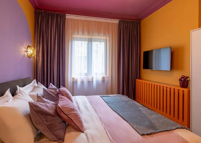 Wes Anderson In Boekarest