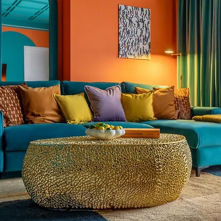 Apartment Wes Anderson In